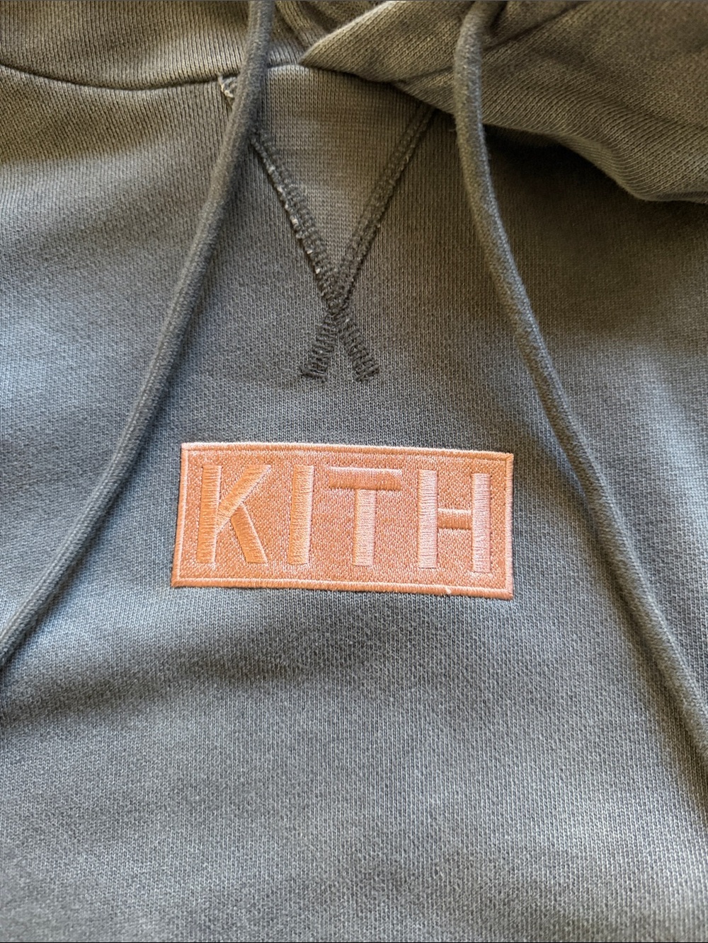 Kith over dyed blue  Crewneck Hoodie with Pink embroidered box Logo - Picture 2 of 4